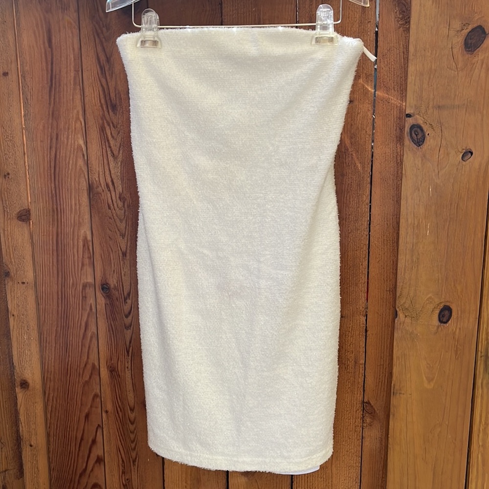 Carabella shimmering strapless dress & feather shrug. Large. Holiday dress - Picture 12 of 16